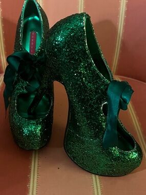 Bordello Green Glitter Heels Sz 7 Burlesque Showgirl Christmas St. Patrick’s Day